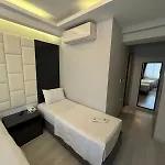 Aram Edessa Hotel 3*