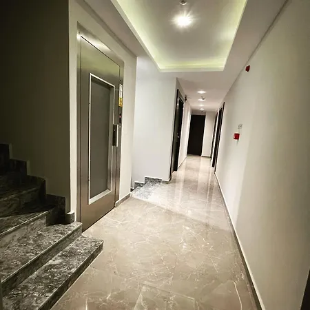 Aram Edessa 3*