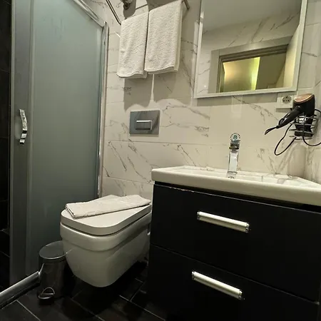 Aram Edessa ホテル