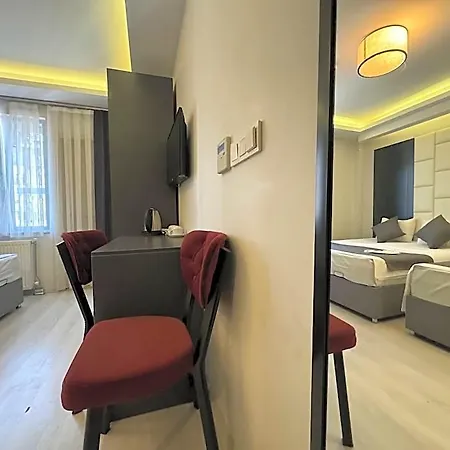 Aram Edessa 호텔 3*