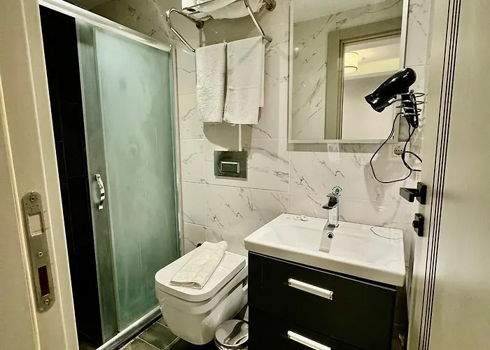 Hotel Aram Edessa 3*