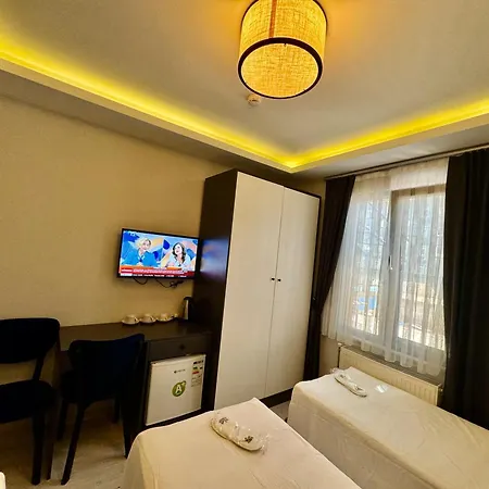 Aram Edessa Отель 3*