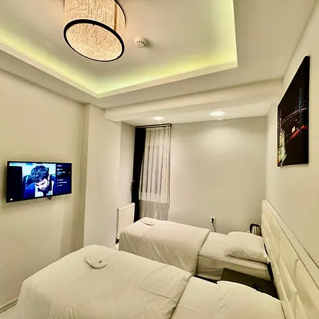 Aram Edessa 3*