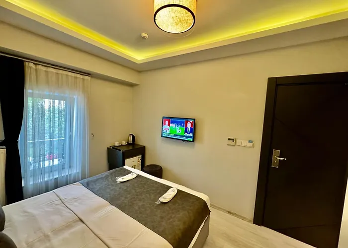 Aram Edessa Стамбул