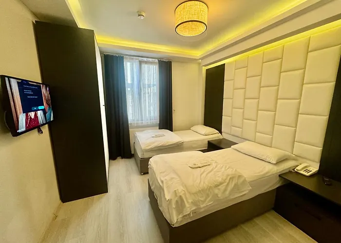 Отель Aram Edessa 3*