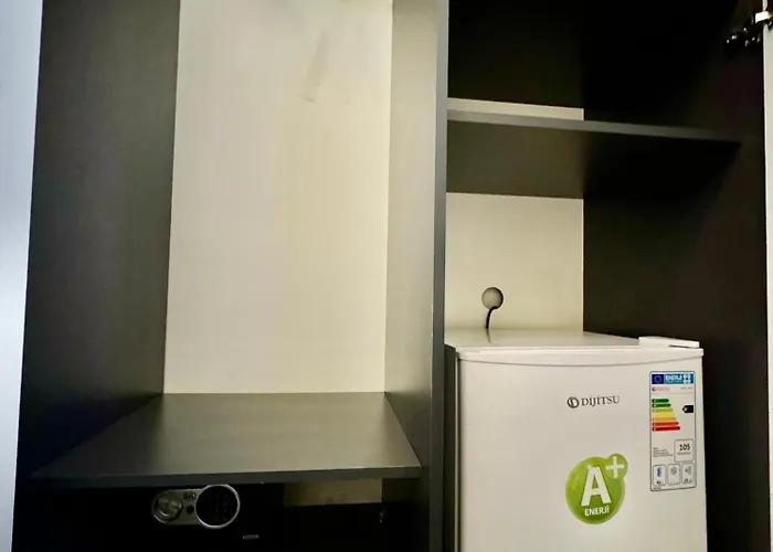 Отель Aram Edessa 3*