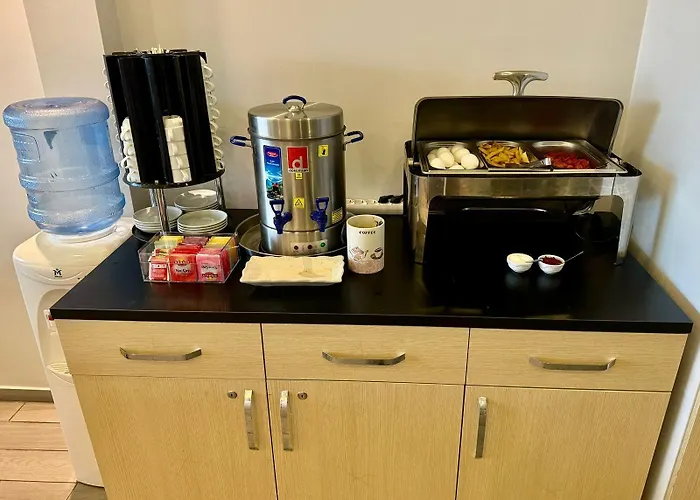 Отель Aram Edessa 3*