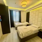Hotel Aram Edessa 3*